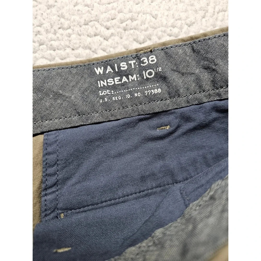 J.Crew Re-Imagined Mens Olive Green Stretch Chino Shorts 38 x 10.5 Flat Front